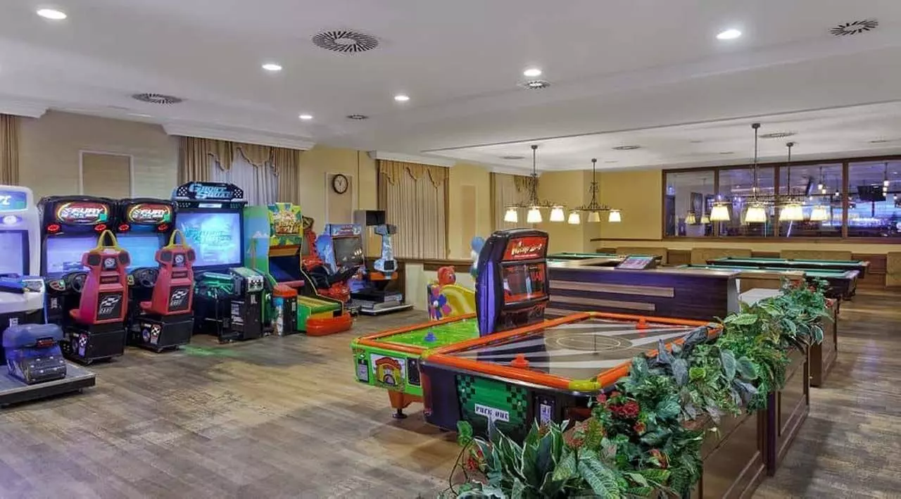 WOWKREMLIN_SHABAVIZ (5).jpg